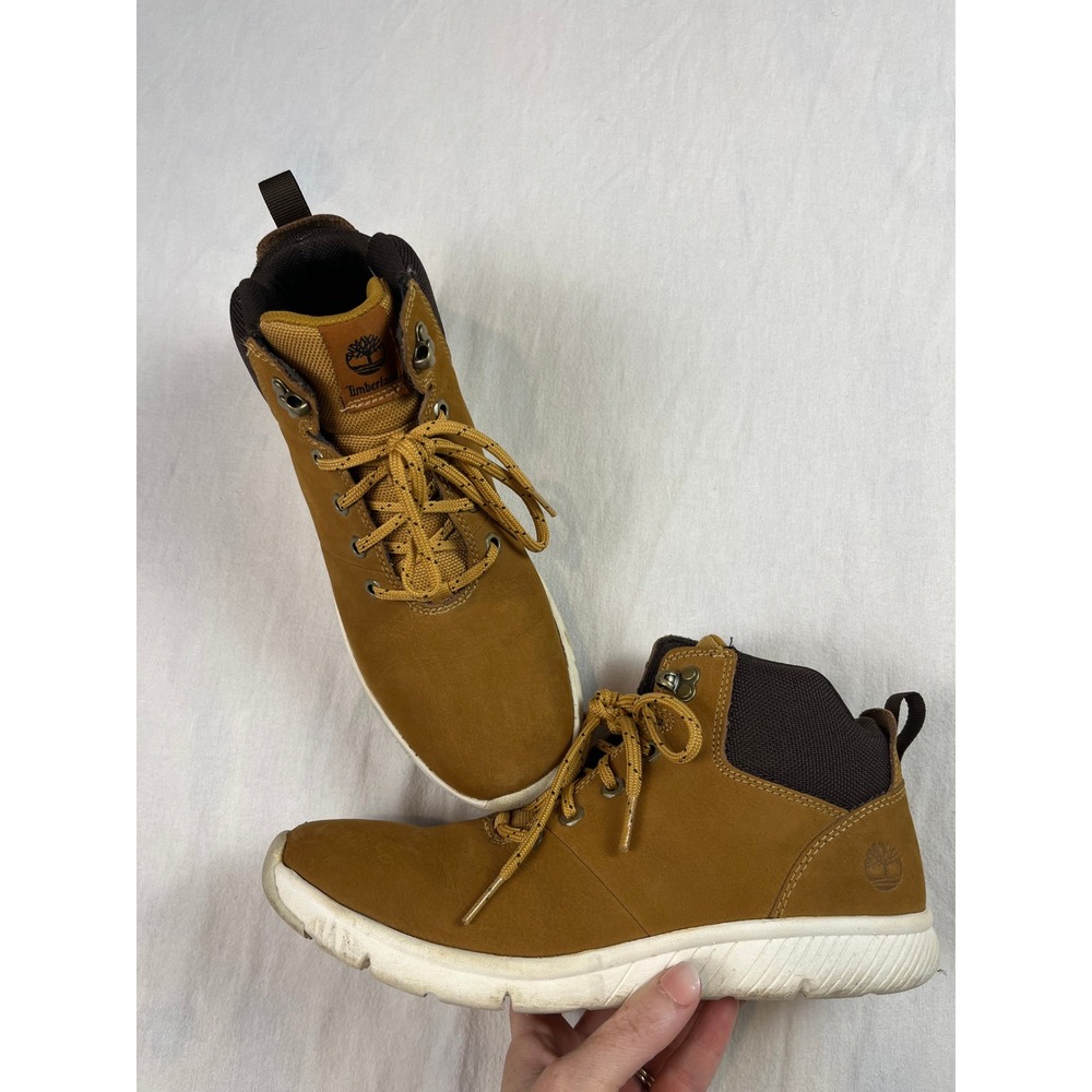 Timberland Hoverlite Boys Wheat Leather Chukka Boots A26SN Size 6 Big Kids
